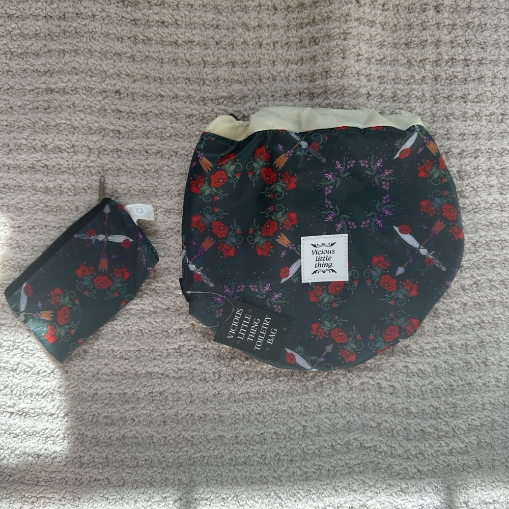Owlcrate Black Floral Travel Bag Set
